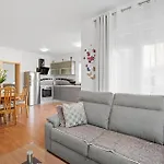 Lovely In With Wifi Apartment