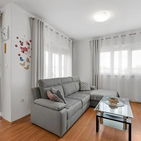 Lovely In With Wifi Appartement Brodarica (Sibenik-Knin)