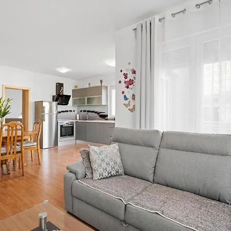 Lovely In With Wifi Appartement