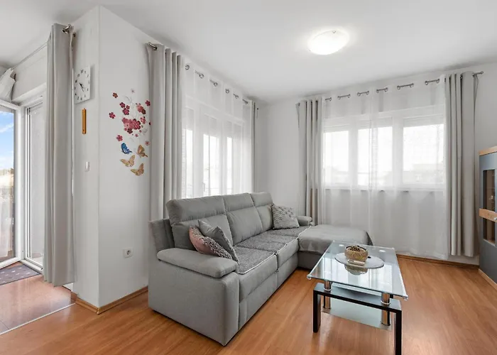 Lovely In With Wifi Apartman Brodarica (Sibenik-Knin)